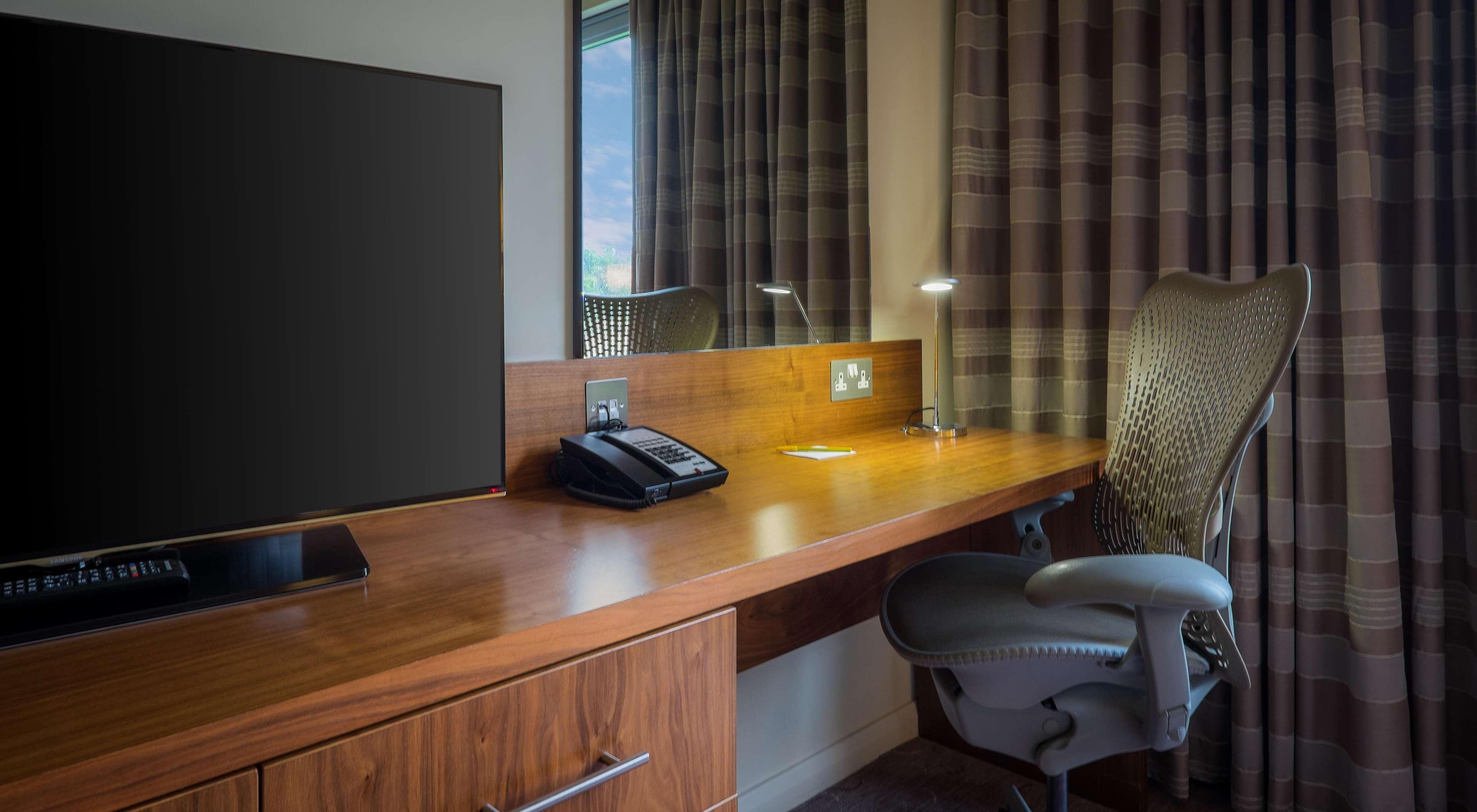 London Luton Vale Hotel Buitenkant foto