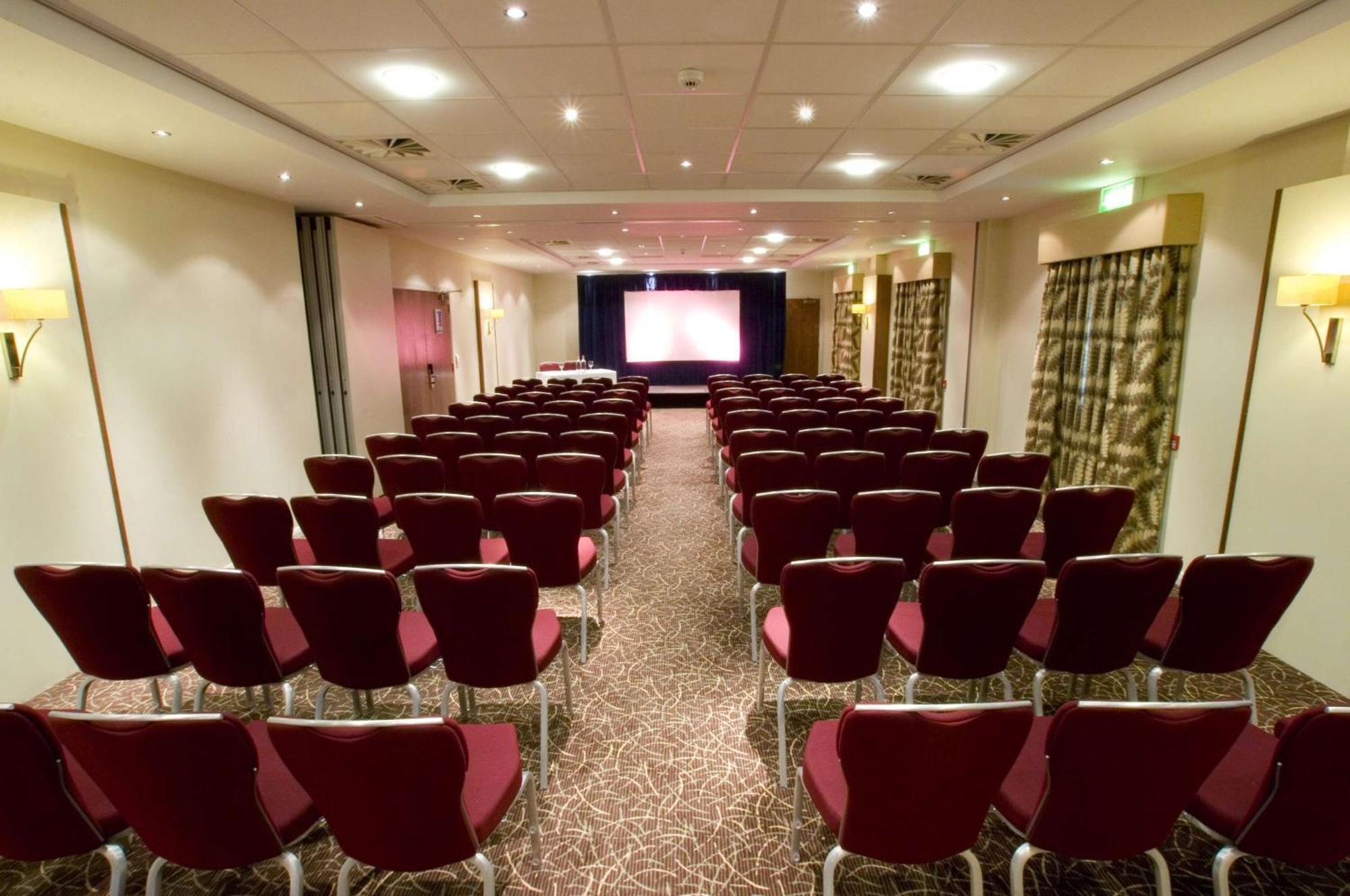 London Luton Vale Hotel Buitenkant foto