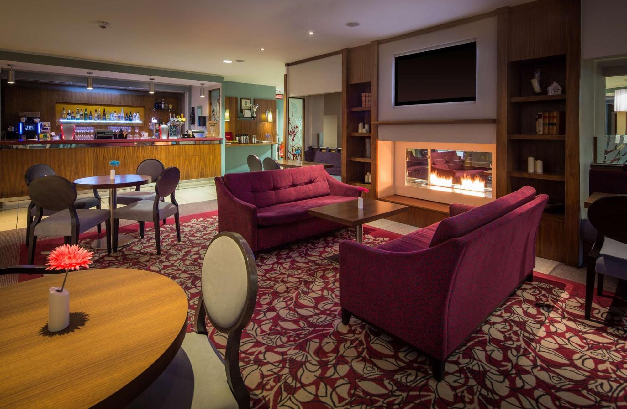 London Luton Vale Hotel Buitenkant foto