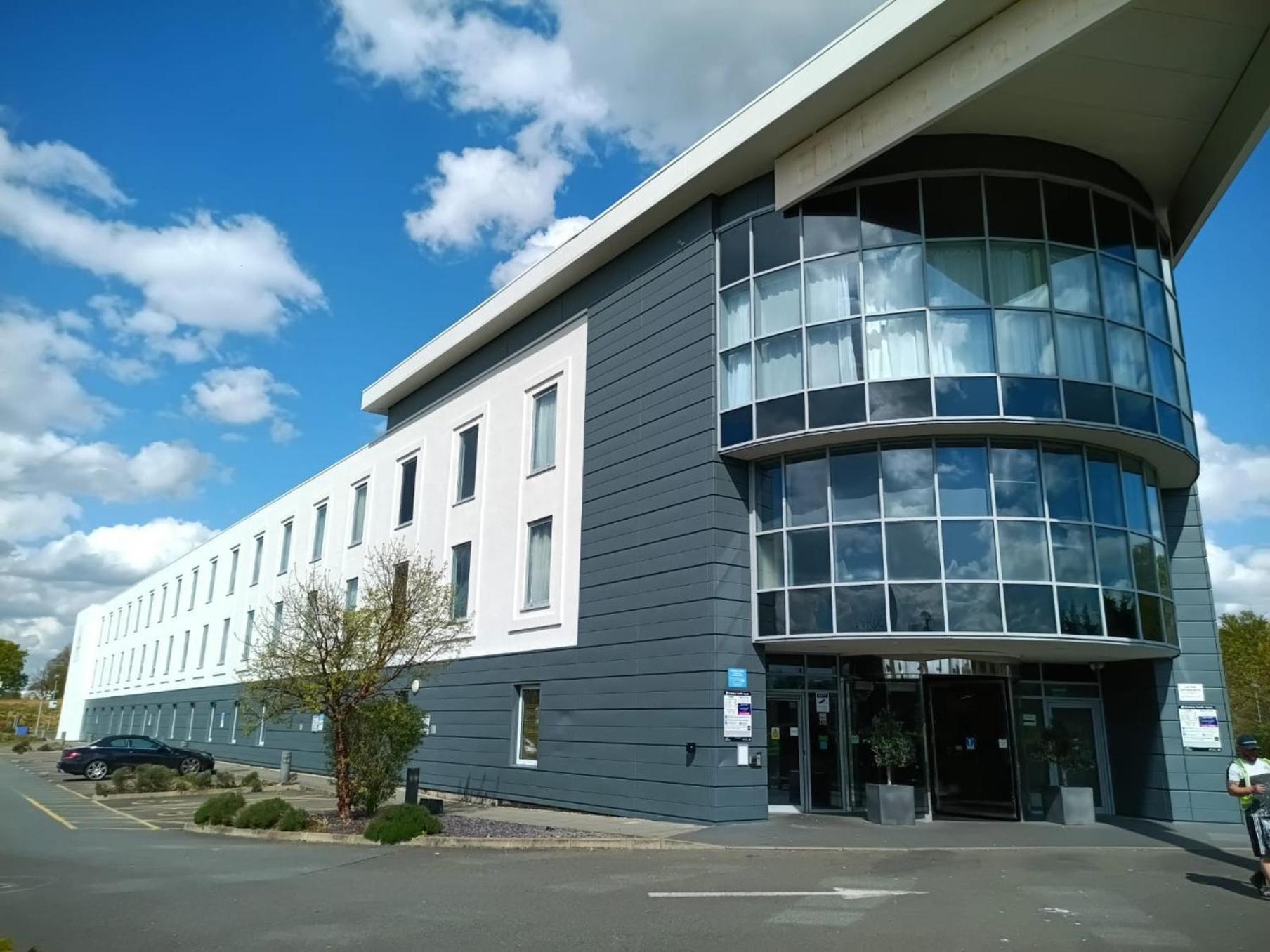 London Luton Vale Hotel Buitenkant foto